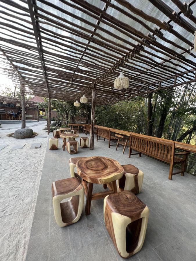 Point Of View Hotel & Resort Majalengka Eksteriør bilde